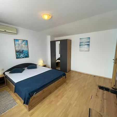 - Prestige Sea Viev *