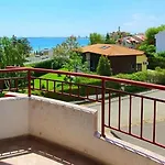 - Prestige Sea Viev Апартаменты