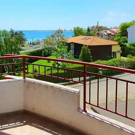& - Sea Viev شقة