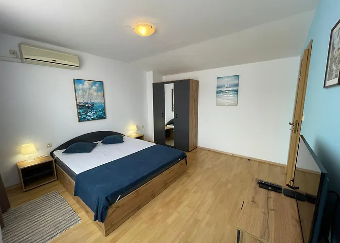 - Prestige Sea Viev *