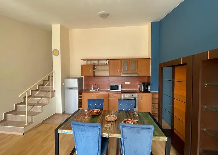 - Prestige Sea Viev Апартамент